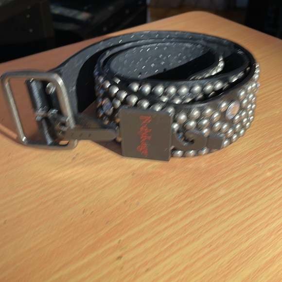 BODY RAGE BLACK BELT ROUND STUD Era 2000-2009 Various Sizes S-M-L Spencer’s NWT - Picture 3 of 3